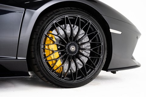 6.5 V12 LP 740-4 S 2dr Petrol ISR 4WD Euro 6 (740 ps)