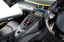 Lamborghini Aventador V12 LP 740-4 S 
