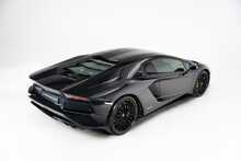 Lamborghini Aventador V12 LP 740-4 S 
