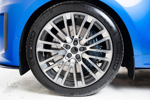 4.4 P635 V8 MHEV SV Ultimate Edition SUV 5dr Petrol Auto 4WD Euro 6 (s/s) (635 ps)