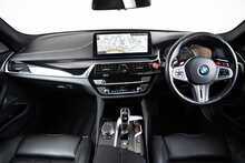BMW M5 i V8 Competition 