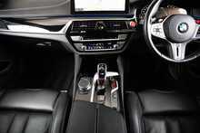 BMW M5 i V8 Competition 