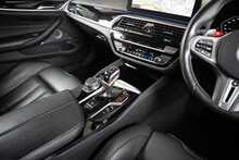 BMW M5 i V8 Competition 