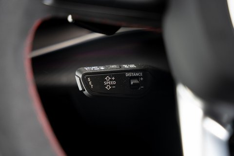 4.0 TFSI V8 Performance Carbon Vorsprung SUV 5dr Petrol Tiptronic quattro Euro 6 (s/s) (640 ps)