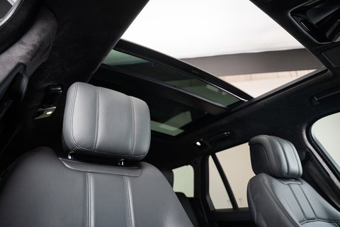 2.0 P400e 13.1kWh Westminster Black SUV 5dr Petrol Plug-in Hybrid Auto 4WD Euro 6 (s/s) (404 ps)