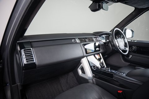 2.0 P400e 13.1kWh Westminster Black SUV 5dr Petrol Plug-in Hybrid Auto 4WD Euro 6 (s/s) (404 ps)