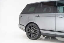 Land Rover Range Rover P400e Westminster Black 