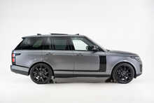 Land Rover Range Rover P400e Westminster Black 
