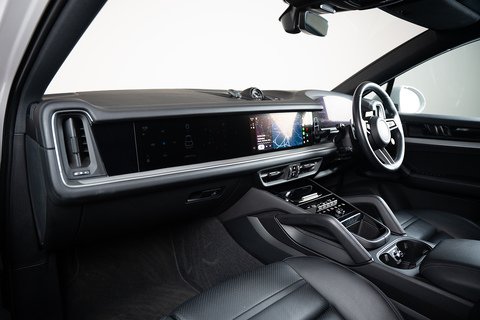 3.0 V6 E-Hybrid 25.9kWh Coupe 5dr Petrol Plug-in Hybrid TiptronicS 4WD Euro 6 (s/s) (470 ps)