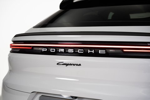 3.0 V6 E-Hybrid 25.9kWh Coupe 5dr Petrol Plug-in Hybrid TiptronicS 4WD Euro 6 (s/s) (470 ps)