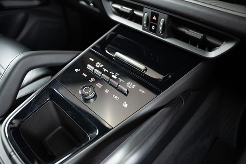 3.0 V6 E-Hybrid 25.9kWh Coupe 5dr Petrol Plug-in Hybrid TiptronicS 4WD Euro 6 (s/s) (470 ps)