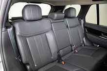 Land Rover Range Rover D300 MHEV SE 