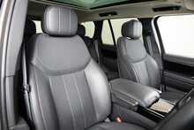 Land Rover Range Rover D300 MHEV SE 