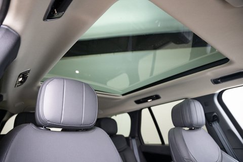 3.0 D300 MHEV SE SUV 5dr Diesel Auto 4WD Euro 6 (s/s) (300 ps)