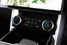 Land Rover Range Rover D300 MHEV SE 