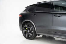 Jaguar F-PACE P550 V8 SVR 