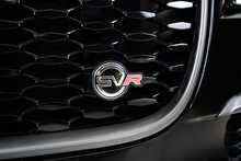 Jaguar F-PACE P550 V8 SVR 