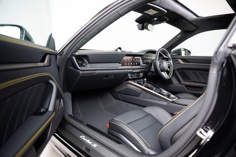 3.6 T-Hybrid 992 Turbo S Coupe 2dr Petrol Hybrid PDK 4WD Euro 6 (s/s) (711 ps)