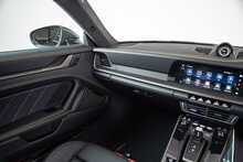 Porsche 911 T-Hybrid 992 Turbo S 