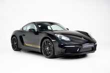 Porsche 718 Cayman T 