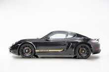 Porsche 718 Cayman T 