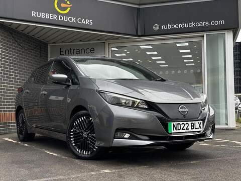 Nissan Leaf 2.0 D4 Momentum Saloon 4dr Diesel Auto Euro 6 (s/s) (190 ps)