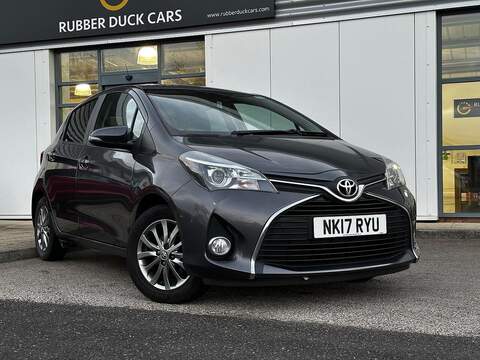 Toyota Yaris AYGO x-play Hatchback 0 Automatic Petrol