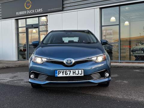 Toyota Auris 1.8 VVT-h Icon Tech CVT Euro 6 (s/s) 5dr - U5274