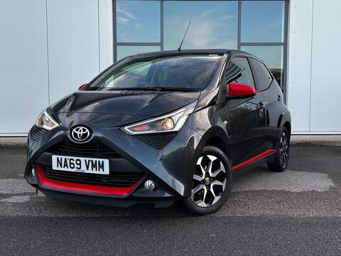 Toyota AYGO 1.0 VVT-i x-trend Funroof x-shift Euro 6 5dr - U5339