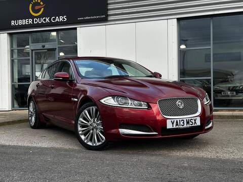 Jaguar XF 2.0 C220d AMG Line Saloon 4dr Diesel G-Tronic+ Euro 6 (s/s) (194 ps)
