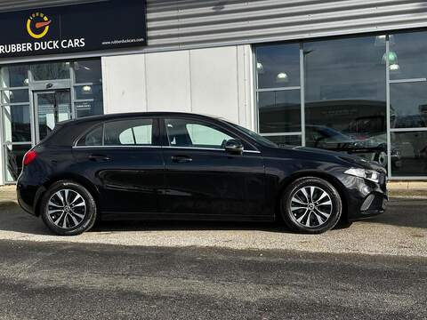 Mercedes-Benz A Class 1.5 A180d SE Hatchback 5dr Diesel 7G-DCT Euro 6 (s/s) (116 ps) - U5771