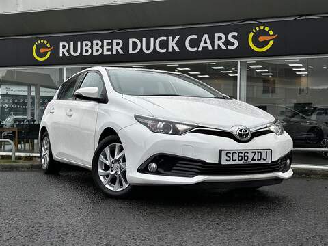 Toyota Auris 1.5 VVT-h Icon Tech Hatchback 5dr Petrol Hybrid E-CVT Euro 6 (s/s) (100 ps)