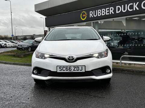 Toyota Auris 1.2 VVT-i Icon Euro 6 (s/s) 5dr - U5903