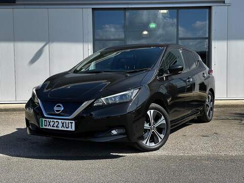 Nissan Leaf 40kWh N-Connecta Auto 5dr - U6077