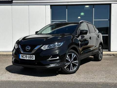 Nissan Qashqai 1.5 dCi N-Connecta DCT Auto Euro 6 (s/s) 5dr - U6118