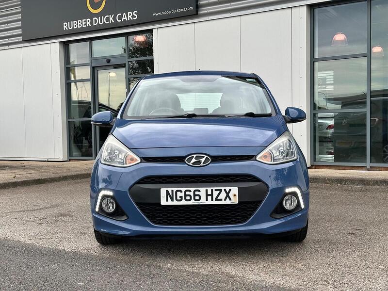 Hyundai i10 1.0 Premium Hatchback 5dr Petrol Manual Euro 5 (66 ps) - U6484