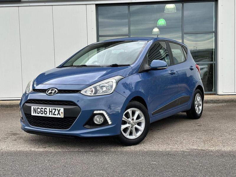 Hyundai i10 1.0 Premium Hatchback 5dr Petrol Manual Euro 5 (66 ps) - U6484