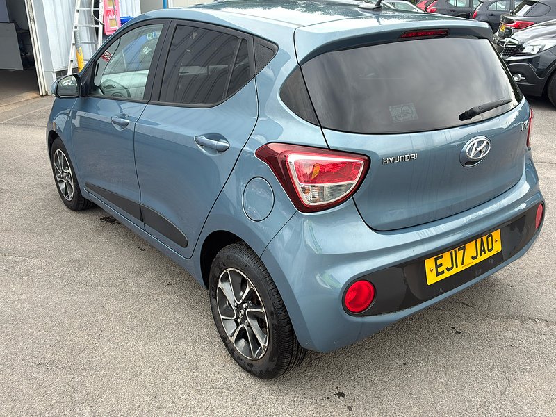 Hyundai i10 1.2 Premium Hatchback 5dr Petrol Manual Euro 6 (87 ps) - U6572