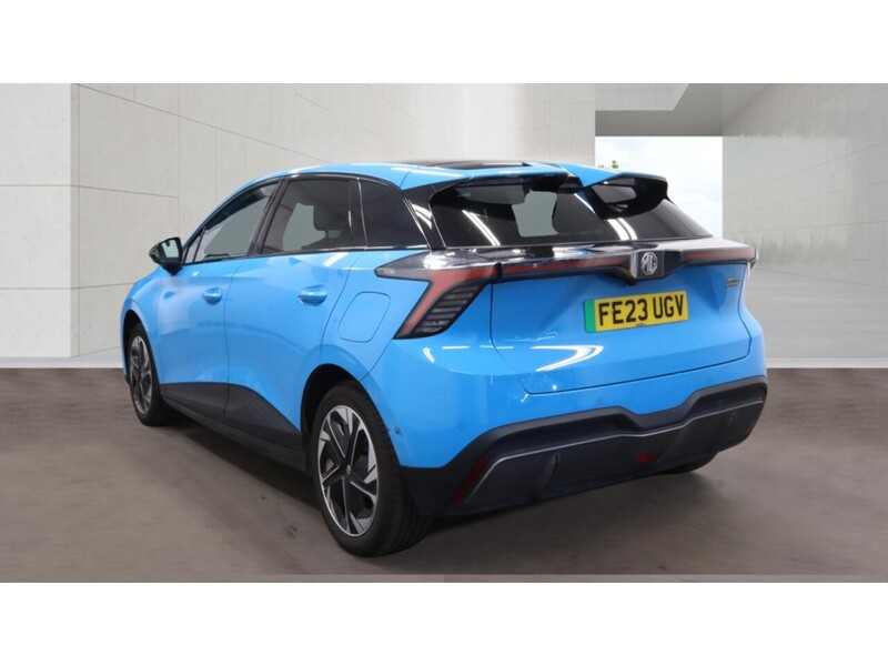 MG MG4 64kWh Trophy Long Range Auto 5dr - U6583