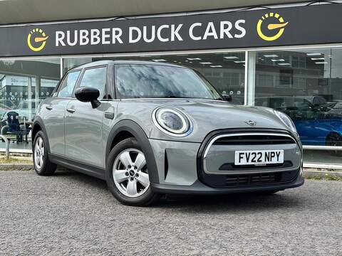MINI Hatch Cooper SE 32.6kWh Level 1 Hatchback 3dr Electric Auto (184 ps)