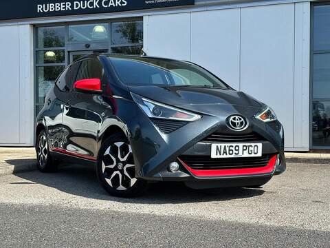 Toyota AYGO 1.5 VVT-i Design Hatchback 5dr Petrol Manual Euro 6 (111 ps)
