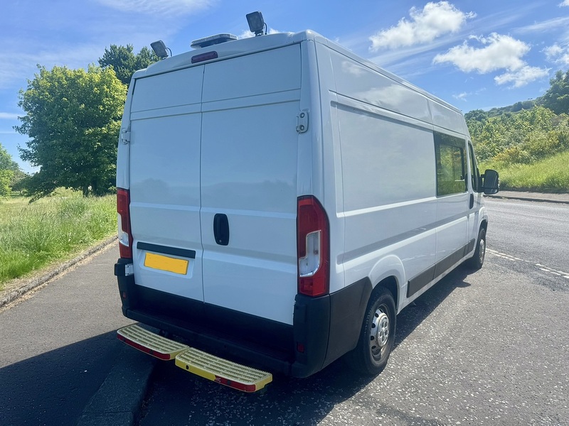Peugeot 2.2 BlueHDi 335 Professional Panel Van 5dr Diesel Manual L3 H2 Euro 6 (s/s) (140 ps)