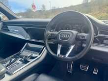 Audi Q7 TDI V6 S line