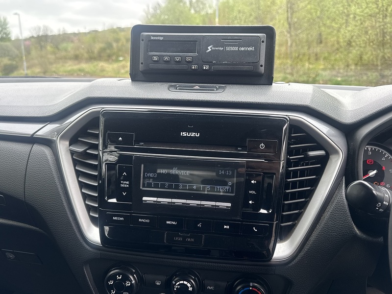 Isuzu 1.9 TD DL20 Pickup Double Cab 4dr Diesel Manual 4WD Euro 6 (s/s) (164 ps)