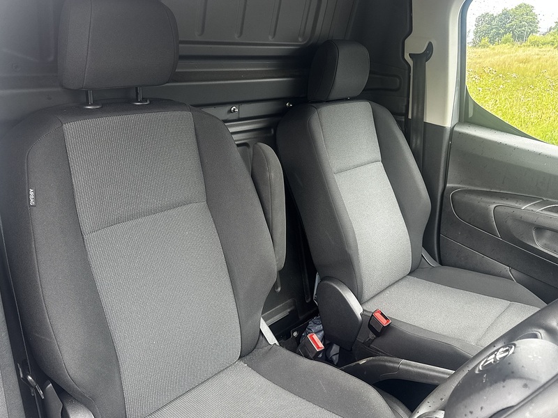 Toyota 1.5 BlueHDi Active Short Panel Van 5dr Diesel Manual SWB Euro 6 (s/s) (100 bhp)