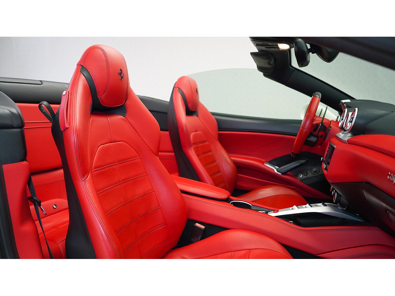 Ferrari California T