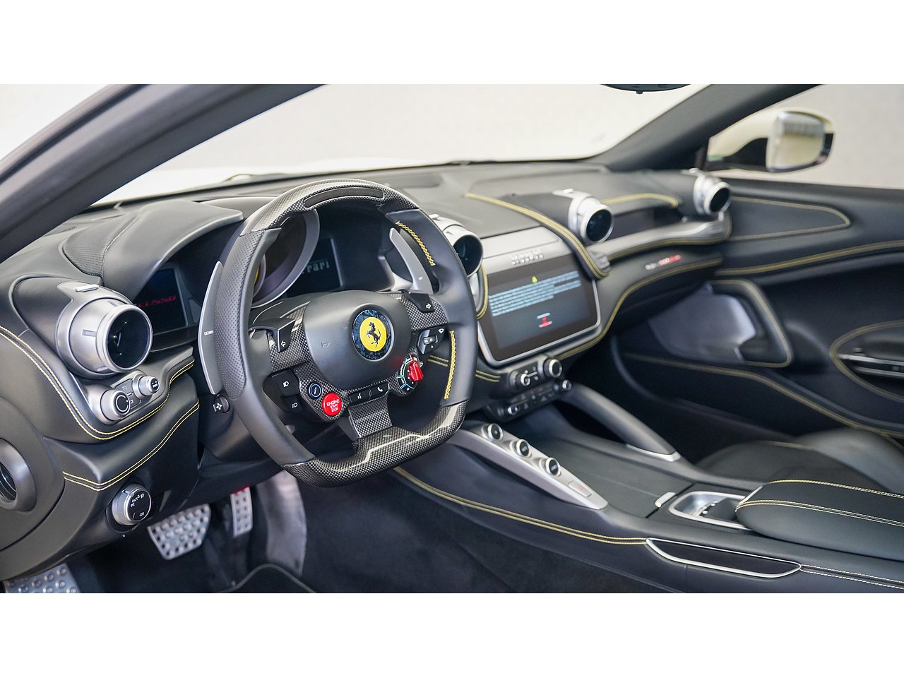 Ferrari GTC4 Lusso V12