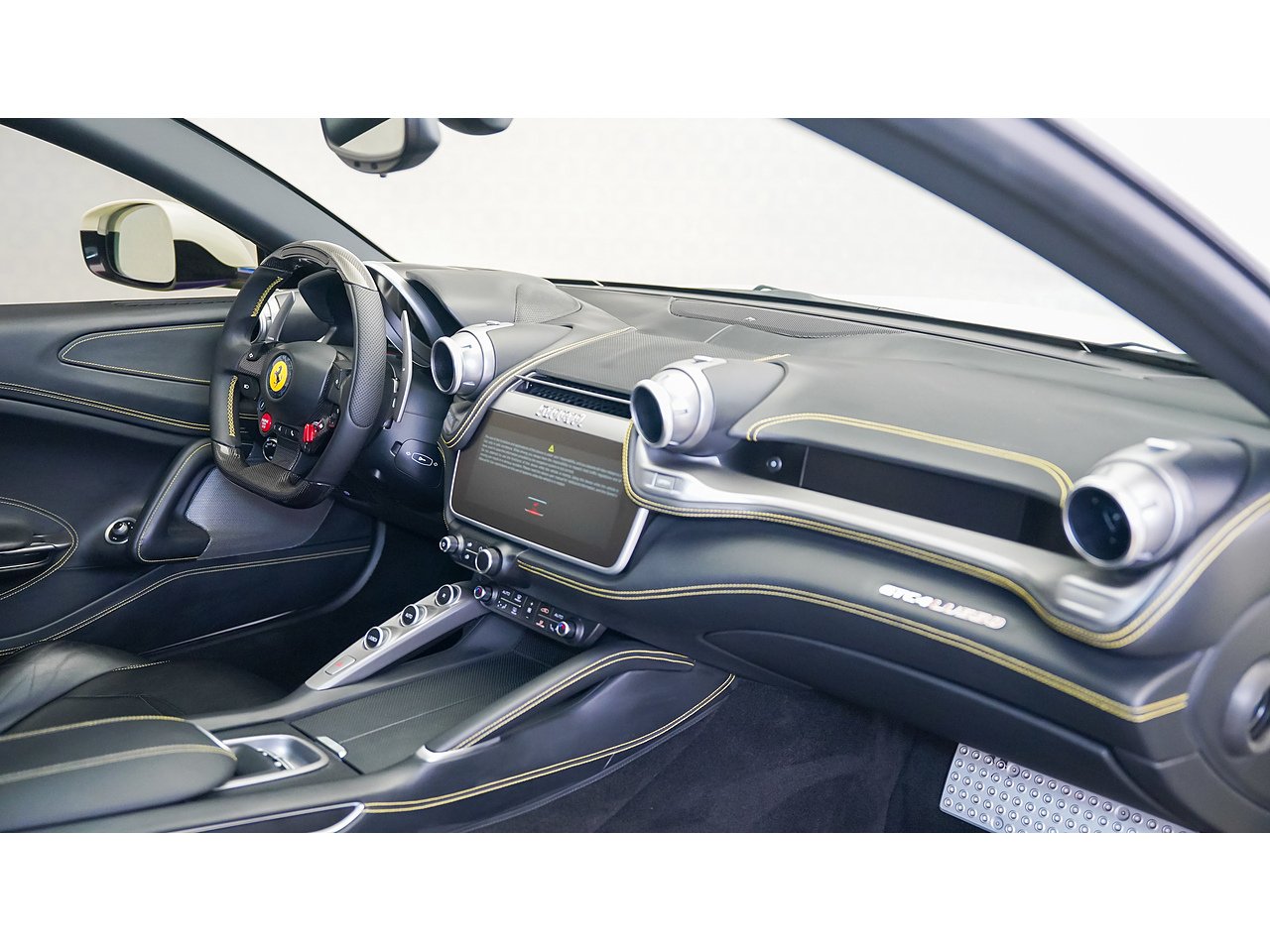 Ferrari GTC4 Lusso V12