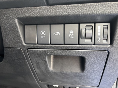 DL40 D/C 1.9 4dr Pickup AUTOMATIC DIESEL