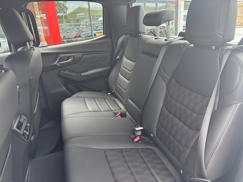 V-CROSS D/C 1.9 4dr Pickup AUTOMATIC DIESEL